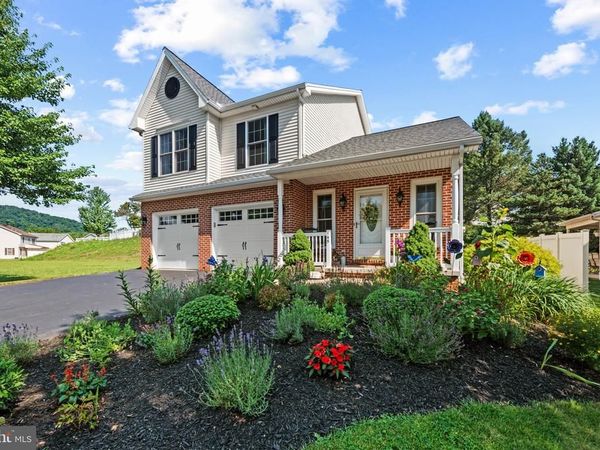 145 LAKESIDE DRIVE, LEWISBERRY, PA 17339