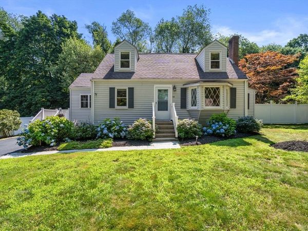 63 Conlyn Ave, Franklin, MA 02038