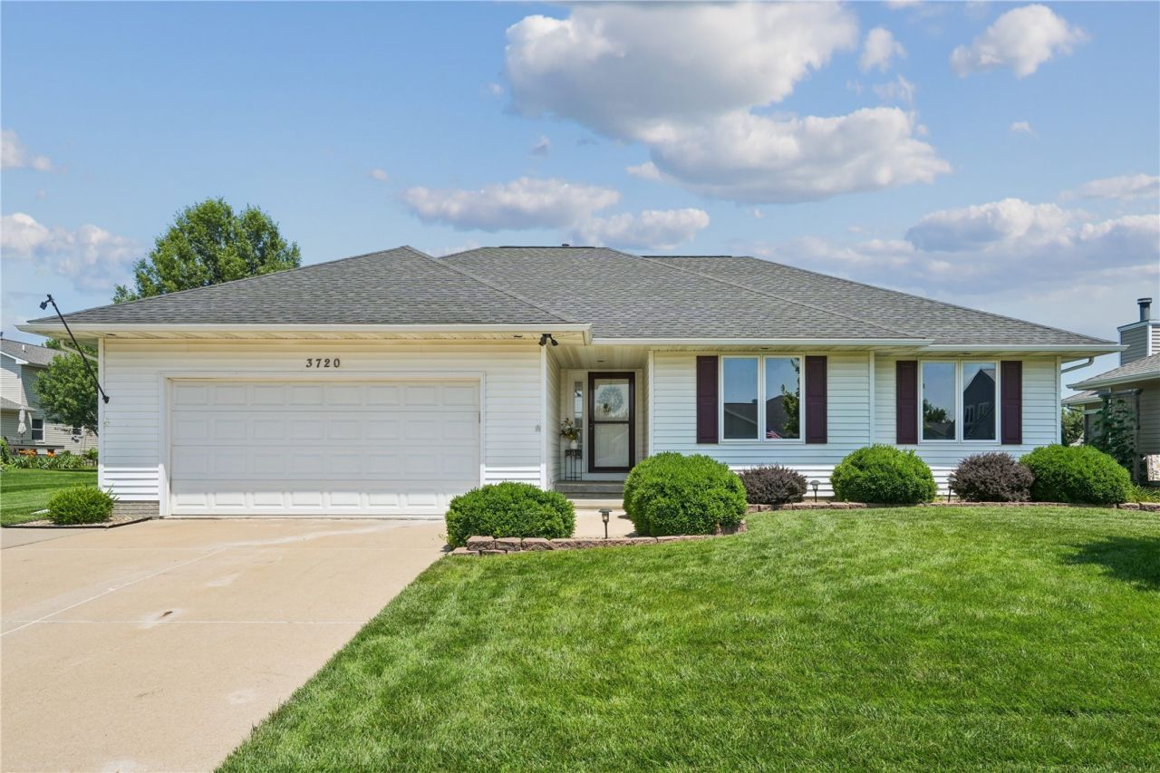 3720 Monarch Avenue, Marion, IA 52302 Main Photo