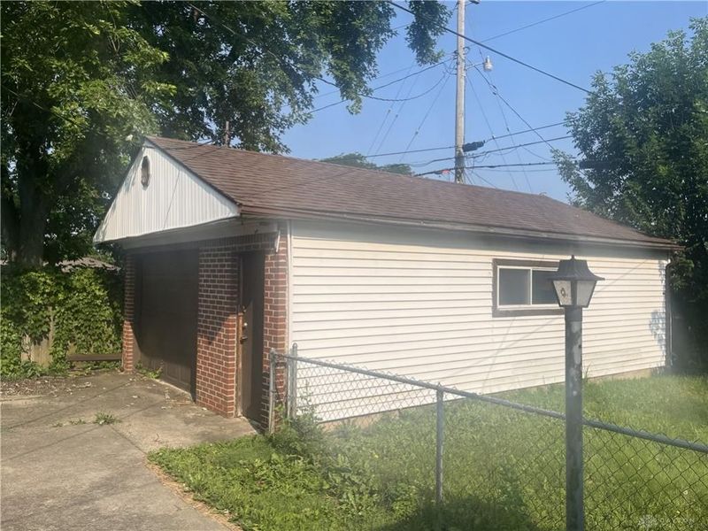 1975 Owendale Drive, Miami Township, OH 45439 Photo 3