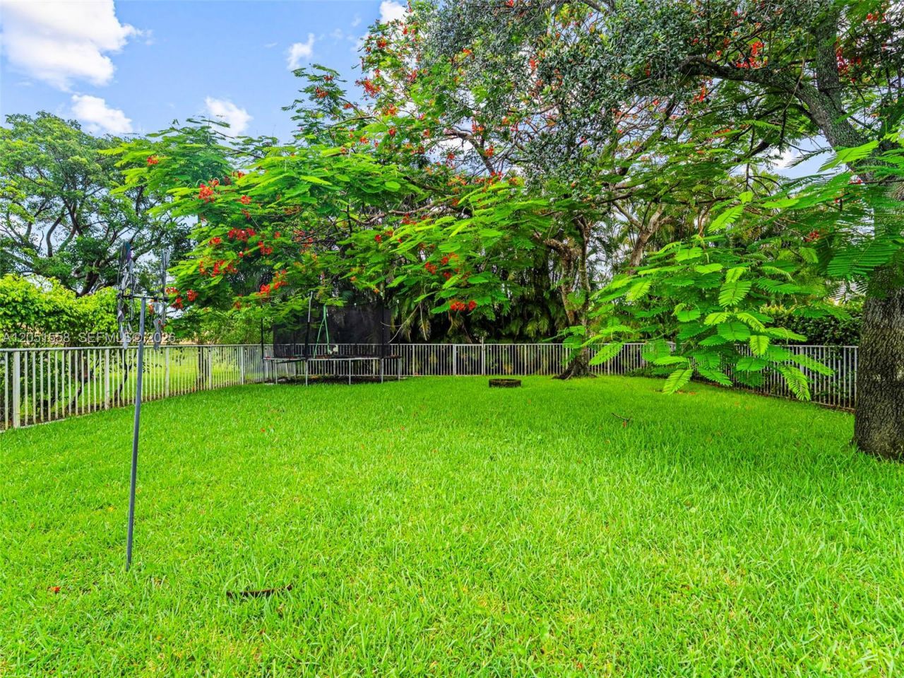 135 Catania Way , Royal Palm Beach, FL 33411 Photo