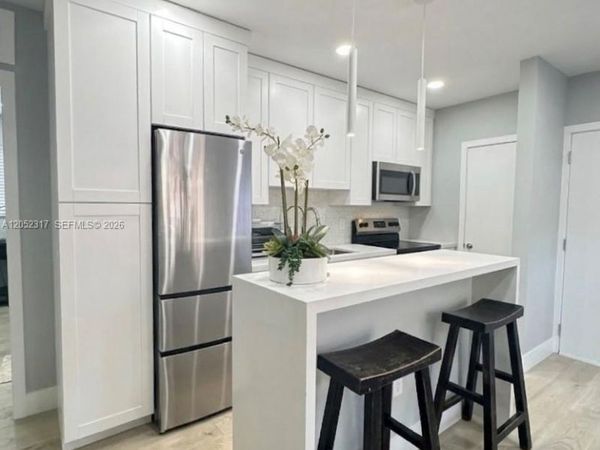 6330 SW 79th St , Unit 7, South Miami, FL 33143