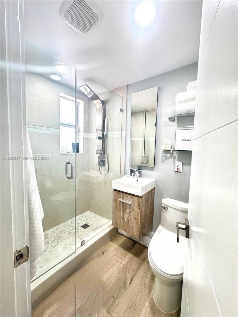 6330 SW 79th St , Unit 7, South Miami, FL 33143 Photo