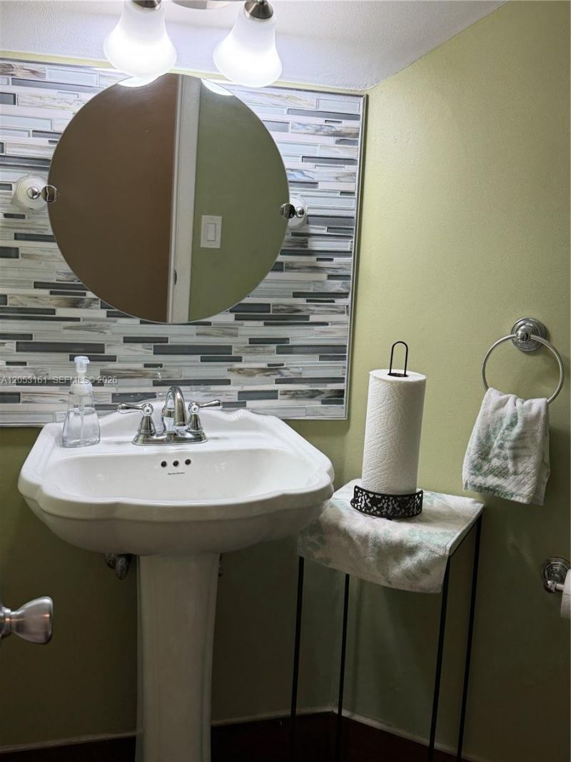 12236 NW 33rd St, Sunrise, FL 33323 Photo