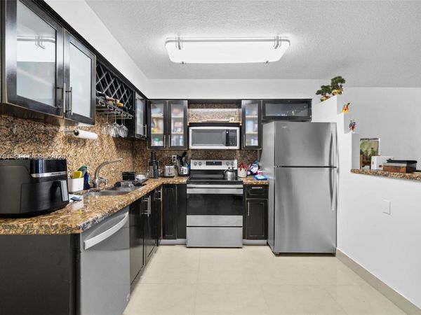 4011 N Meridian Ave , Unit 38, Miami Beach, FL 33140