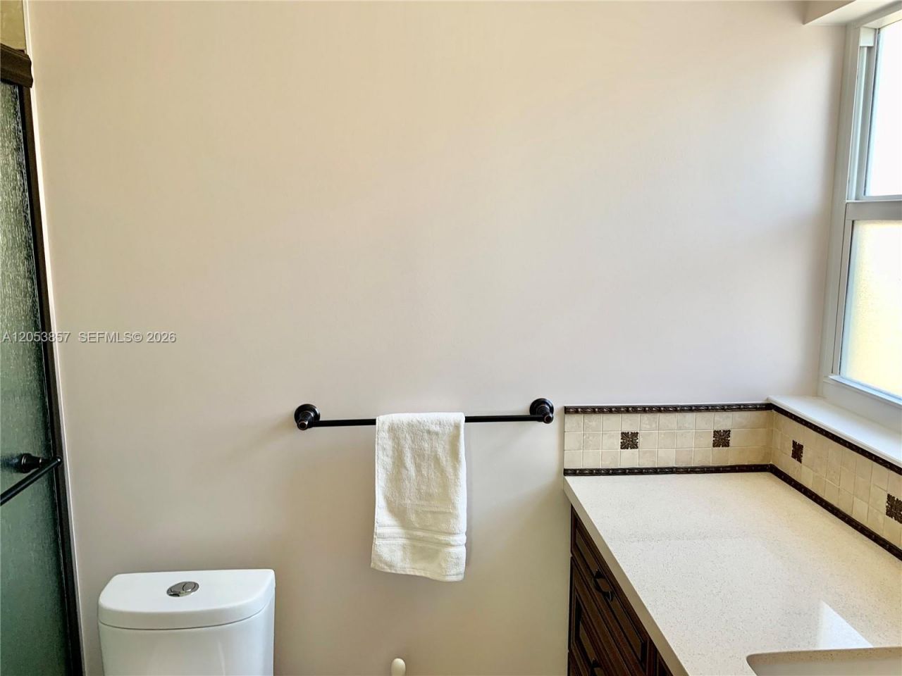 619 NE 14th Ave , Unit 301, Hallandale Beach, FL 33009 Photo