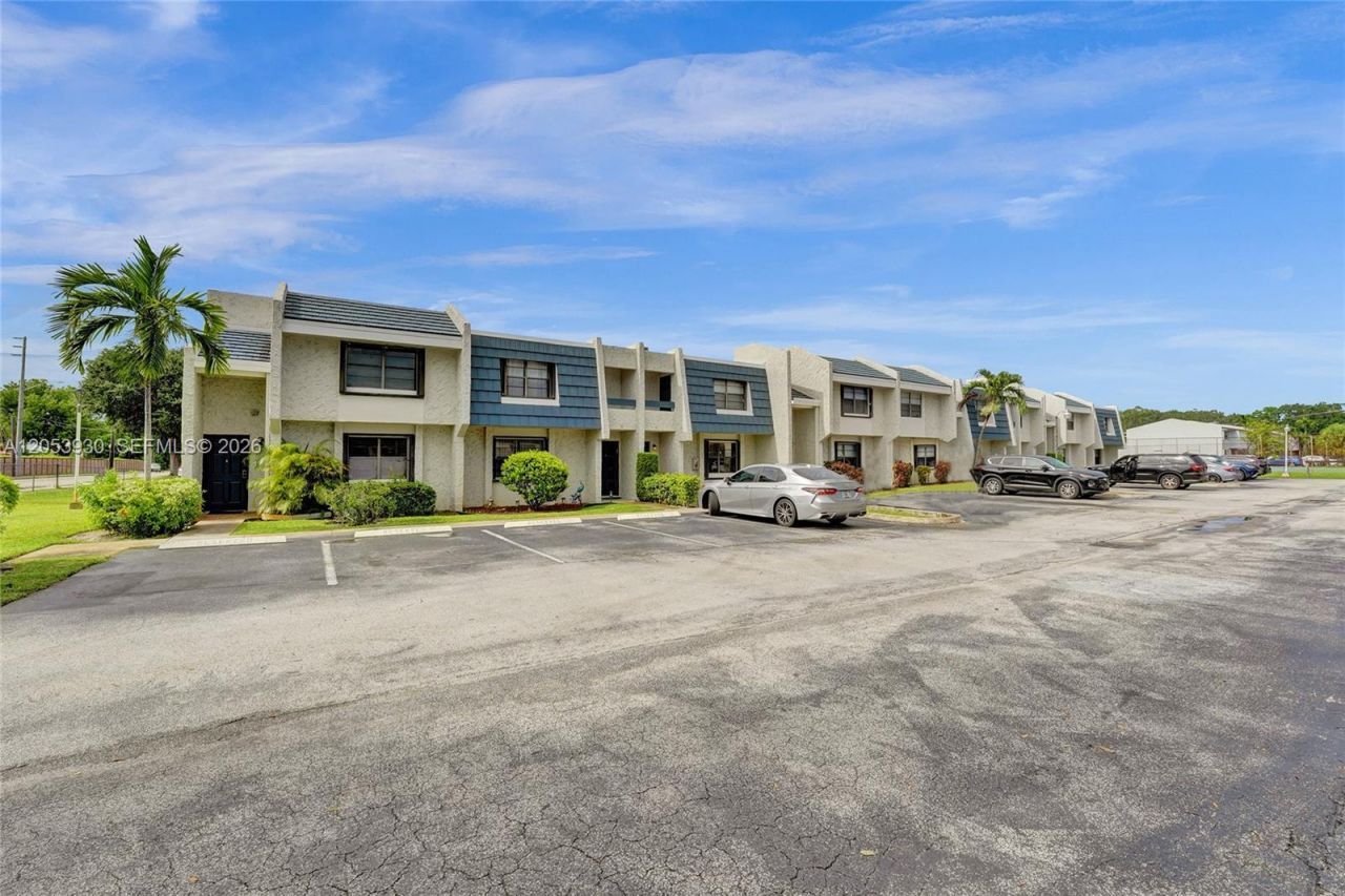 2601 N 40th Ave , Unit A-9, Hollywood, FL 33021 Photo