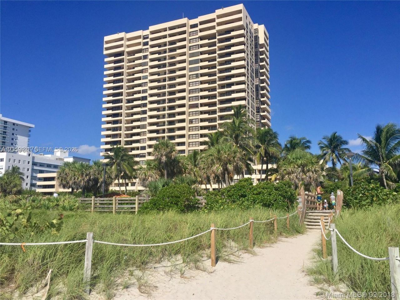 2555 Collins Ave , Unit 308, Miami Beach, FL 33140 Photo