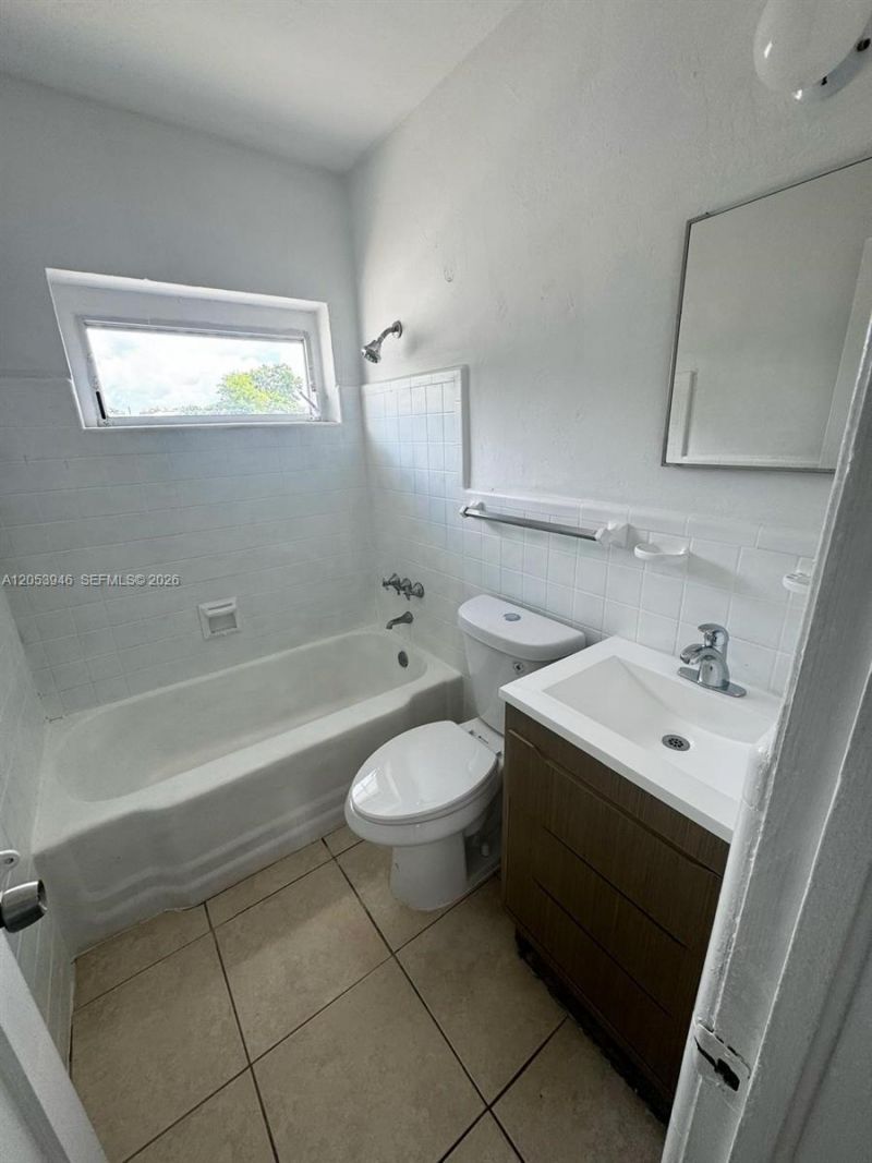 2900 W Flagler St , Unit 11, Miami, FL 33135 Photo