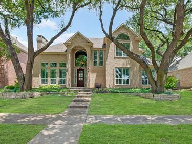 18728 Thorntree Lane, Dallas, TX 75252