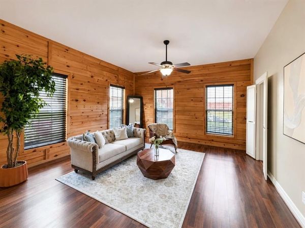 620 S Crockett Street , Sherman, TX 75090
