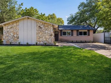 4639 Baystone Drive, Dallas, TX 75211