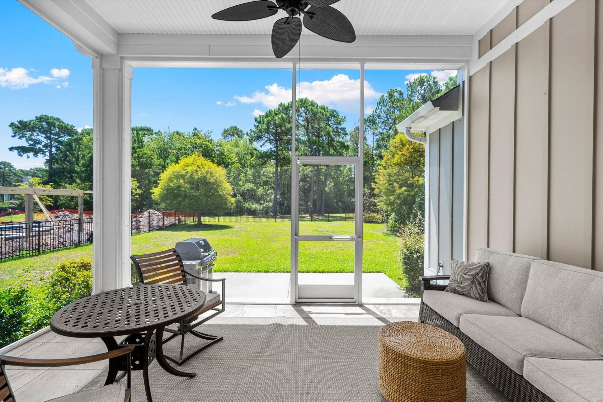 454 Seabury Ln.  Photo 28
