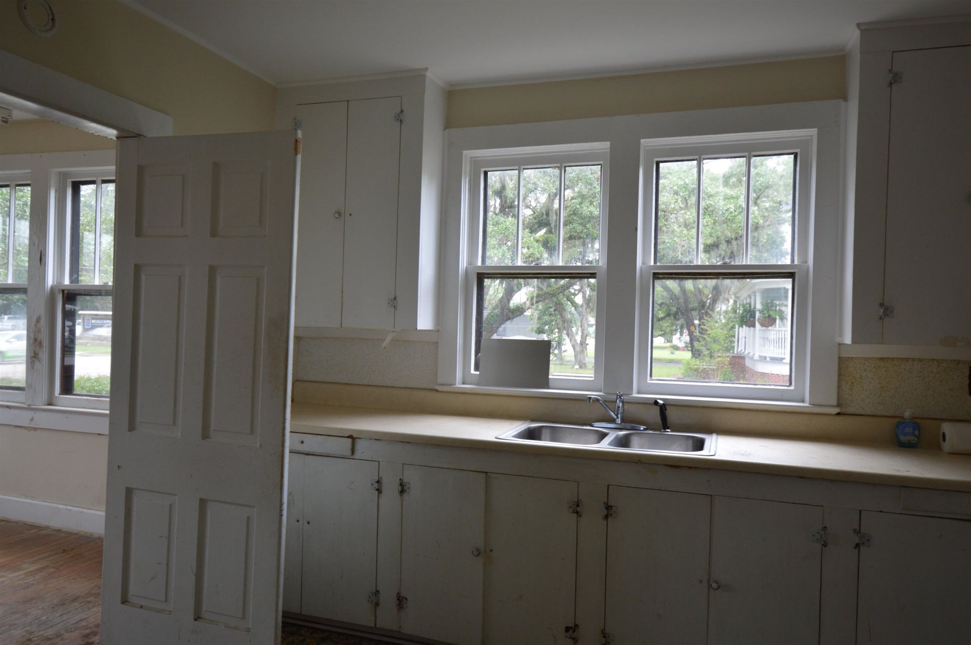 2910 Highmarket St. Photo 6