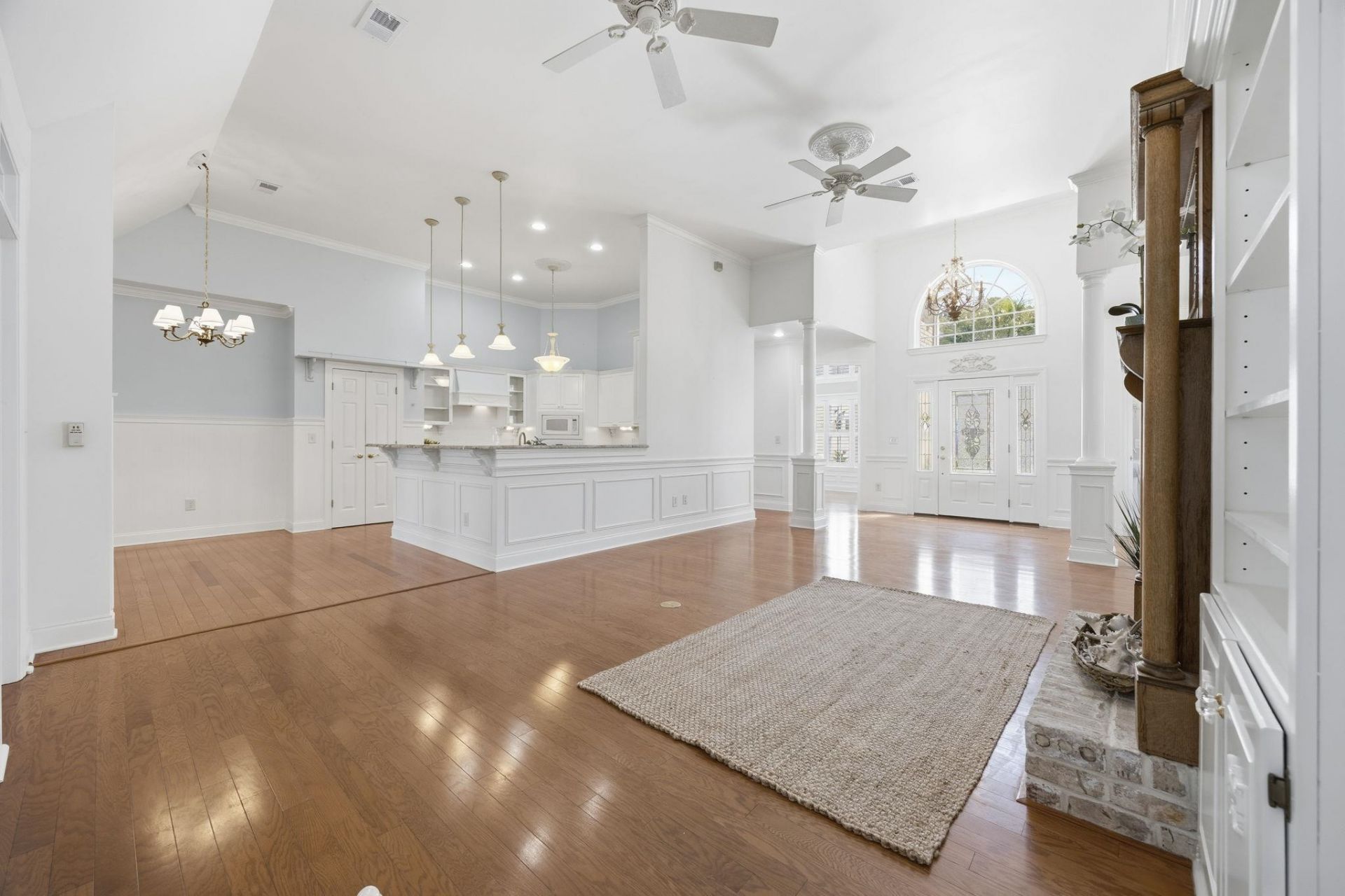 4464 Firethorne Dr. Photo 13
