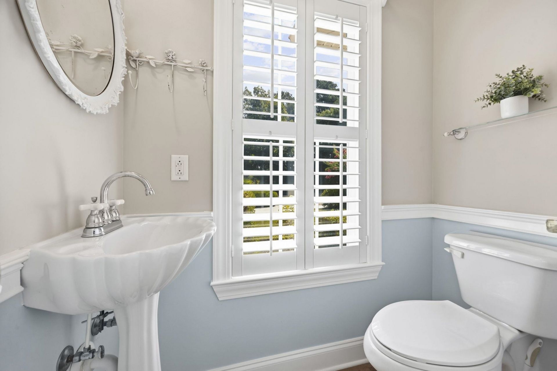 4464 Firethorne Dr. Photo 28