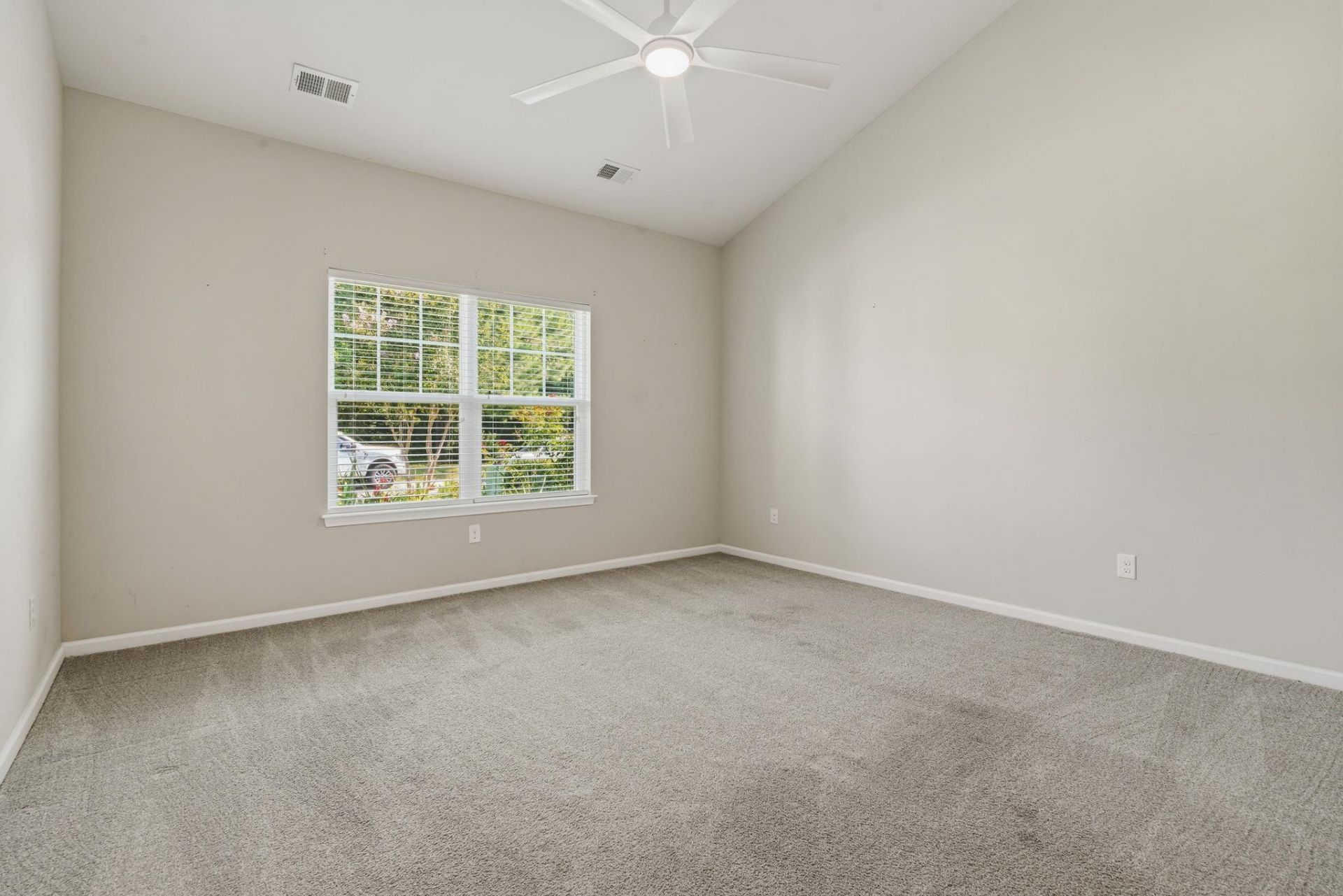 3664 White Wing Circle Photo 24