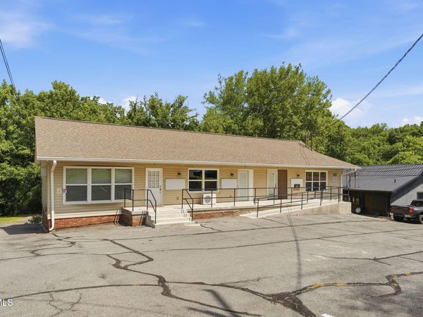 105 Brookfield Drive, Kingsport, TN 37663