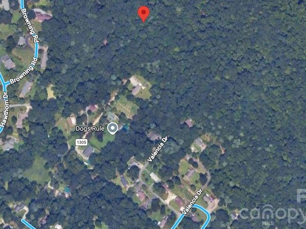 912 Halstead Boulevard, Hendersonville, NC 28791