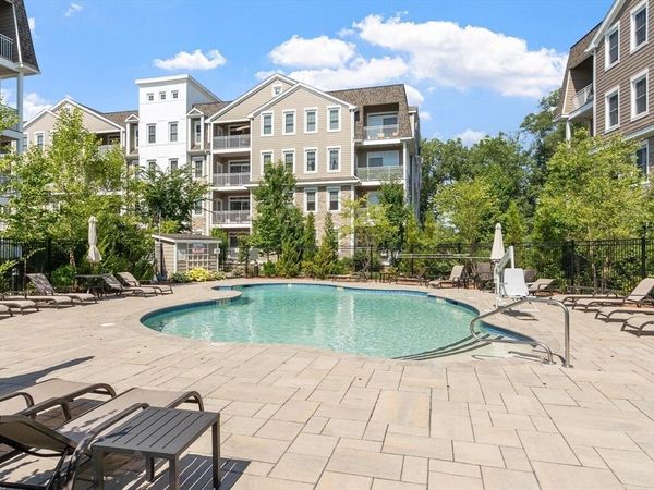320 Middlesex Ave, Unit E307, Medford, MA 02155