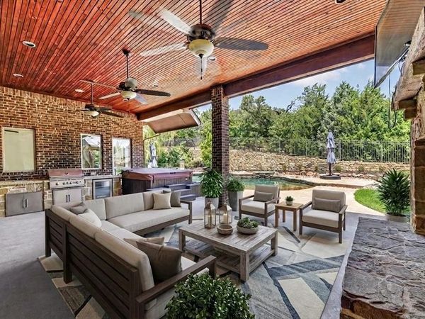861 Hayden Road, Lantana, TX 76226
