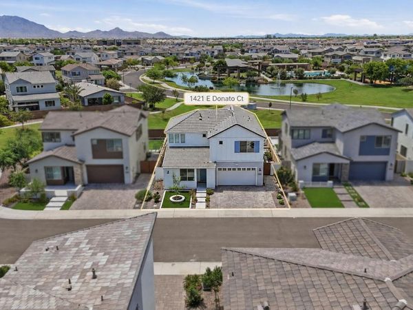 1421 E DONATO Court, Gilbert, AZ 85298