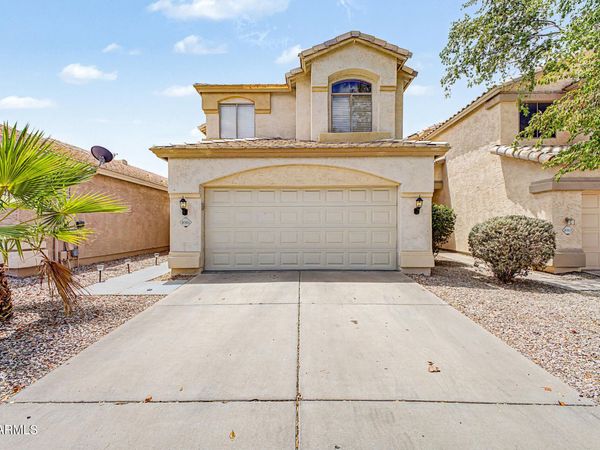 8361 W SALTER Drive, Peoria, AZ 85382