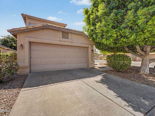 18825 N 43RD Place, Phoenix, AZ 85050