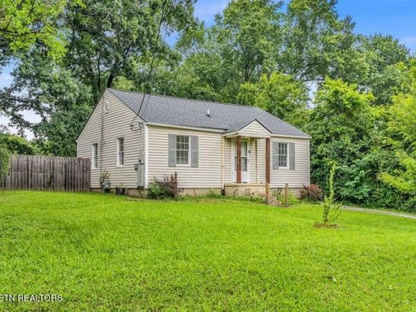 3511 Kenilworth Lane, Knoxville, TN 37914