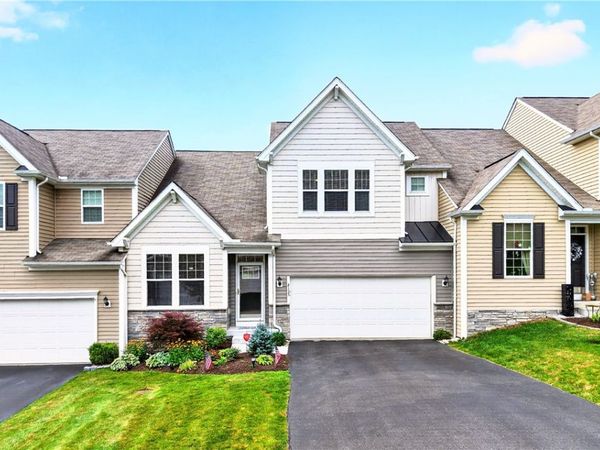 2135 Shawnee Dr , Washington, PA 15301