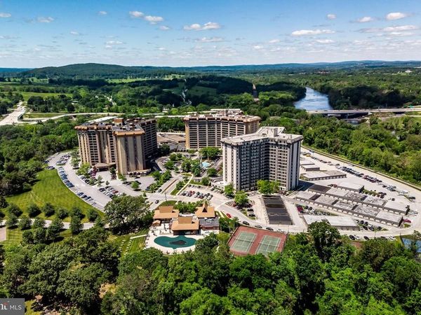 20928 VALLEY FORGE CIRCLE , Unit 928, KING OF PRUSSIA, PA 19406