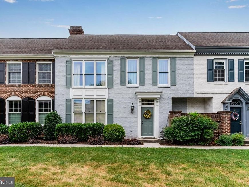 53 Devonshire Square , Mechanicsburg, PA 17050 Main Photo