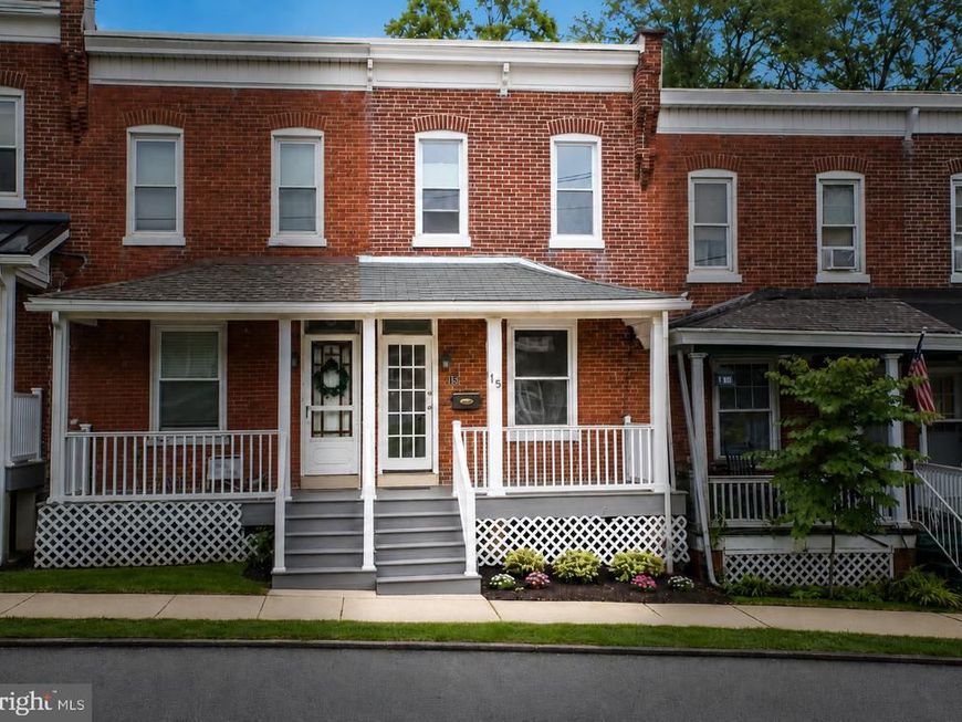 15 Franklin Avenue, Phoenixville, PA 19460 Main Photo