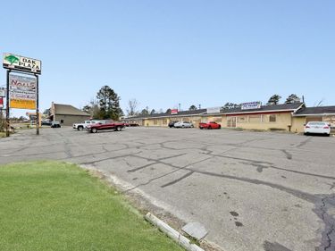 2700 Colony Blvd, Leesville, LA 71446