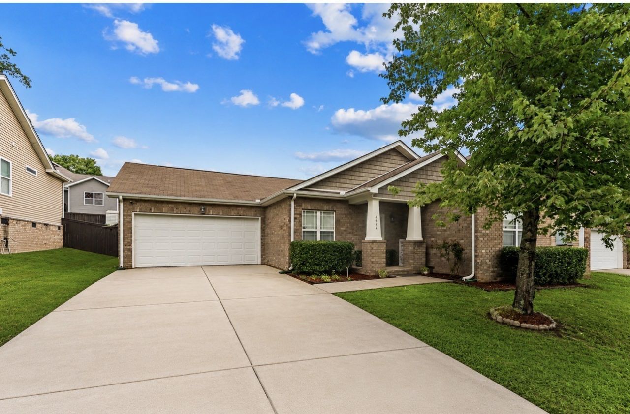 4944 Secretariat Dr, Antioch, TN 37013 Main Photo