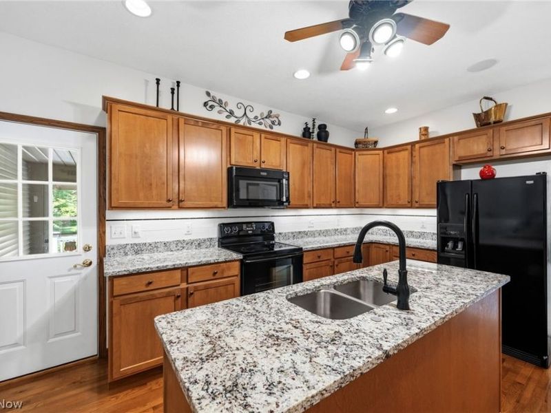 8550 Old State Road, Chardon, OH 44024 Photo 18