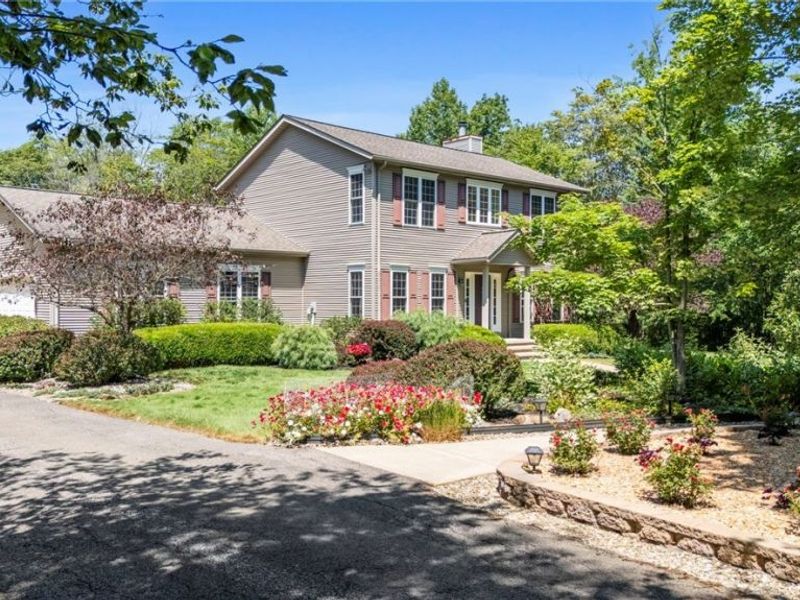 8550 Old State Road, Chardon, OH 44024 Photo 2