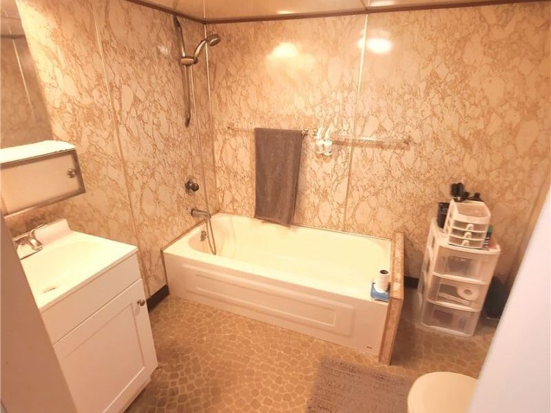 1127 Pearl Street, Martins Ferry, OH 43935 Photo 24