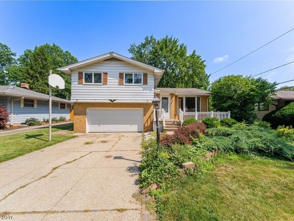 24432 Palm Drive , North Olmsted, OH 44070