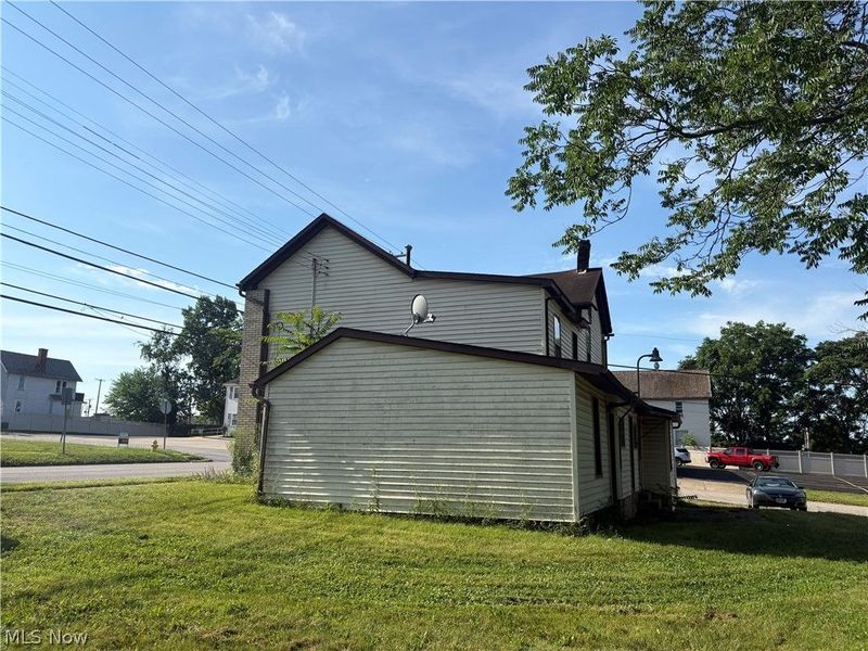 317 N Ellsworth Avenue, Salem, OH 44460 Photo 4
