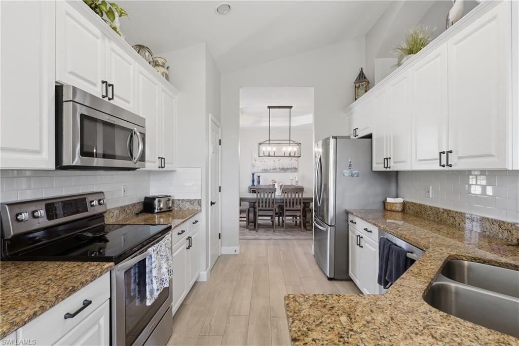 16113 Mount Abbey Way, Unit 202, Fort Myers, FL 33908 Photo