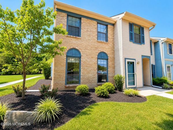 33 Wyndham Place, Unit 33, Robbinsville, NJ 08691