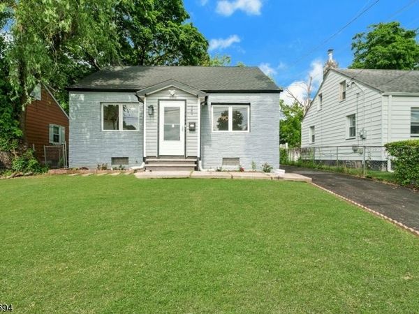 141 Lenox Ave, Irvington, NJ 07111