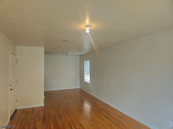 788 S 17Th St, Newark, NJ 07103