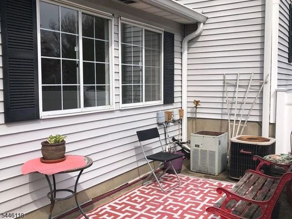 25 Kensington, Bedminster, NJ 07921