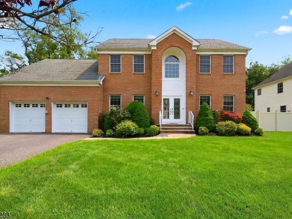 9 Trista Way, South Plainfield, NJ 07080