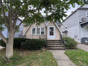 34 Sunset Street, Unit Upper, Buffalo, NY 14207