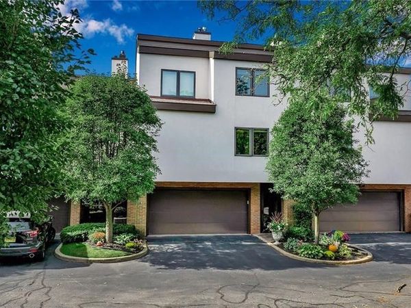 36 Harbour Point , Buffalo, NY 14202