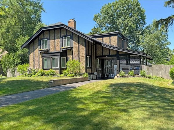 198 Penfield Road, Rochester, NY 14610