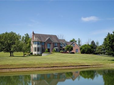 82 Lanning Road, Honeoye Falls, NY 14472